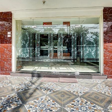 Capital O 91050 Grand Balqis Akasia Syariah Сурабая Экстерьер фото