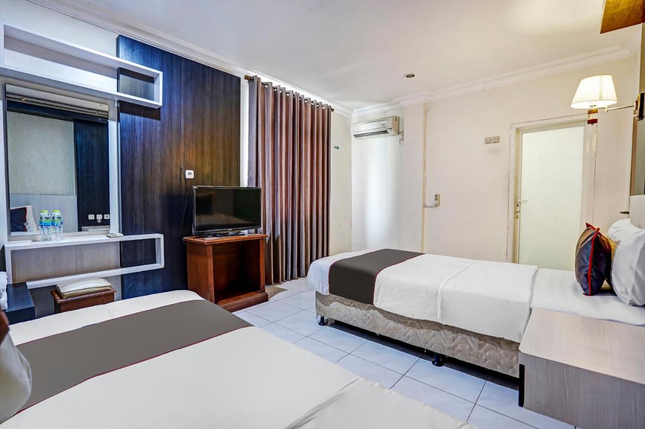 Capital O 91050 Grand Balqis Akasia Syariah Сурабая Экстерьер фото