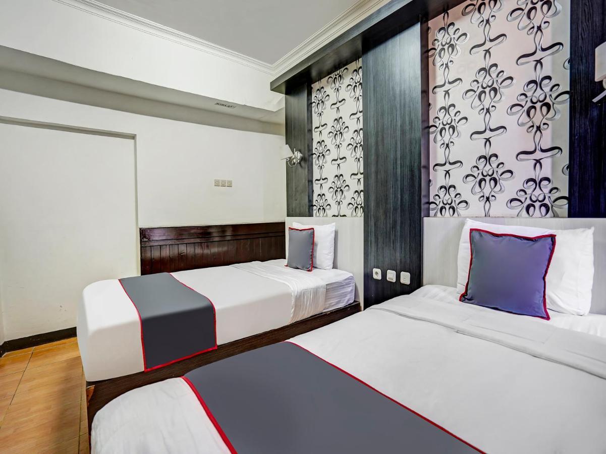 Capital O 91050 Grand Balqis Akasia Syariah Сурабая Экстерьер фото